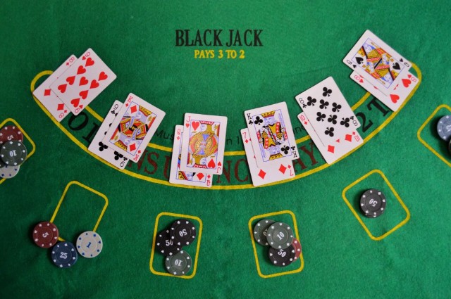 Hướng dẫn chơi Blackjack SIU88 chi tiết